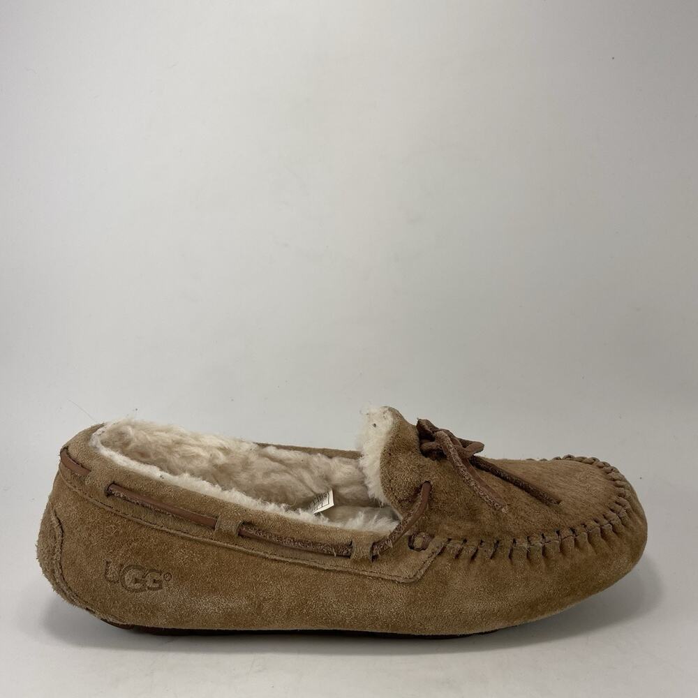 UGG Dakota Womens Size 8 Chestnut Suede Shearling Moccasin Slippers